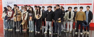 bat中文官方网站组织23级学生参观20...